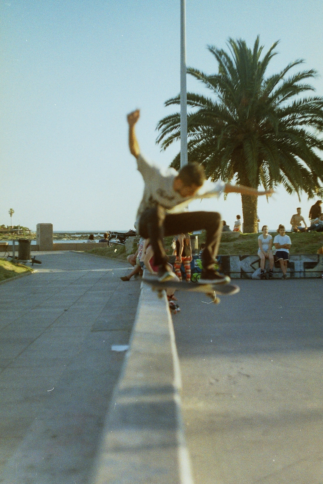 Skater en el skatepark de la Rambla de Parque Rodó